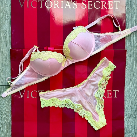 Victoria’s Secret Tease Push-Up Bra & Thong Satin Set 34C/M NWT - Picture 1 of 4